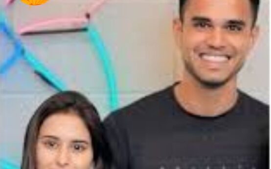 Cricketer Arjun Tendulkar gets engaged to Saaniya Chandok