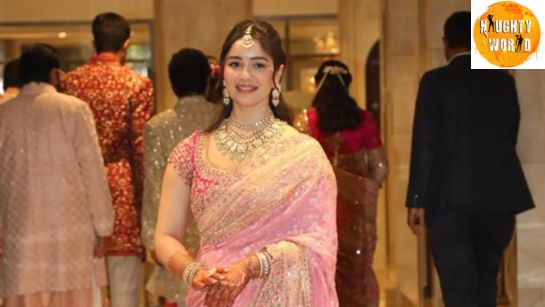 Sara Tendulkar served ethnic inspiration in a saree look at brother Arjun’s wedding