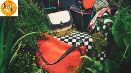 Spacious handbags that can make your everyday easy