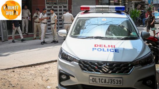 A Delhi man plans an armed robbery against his father to live a lavish lifestyle