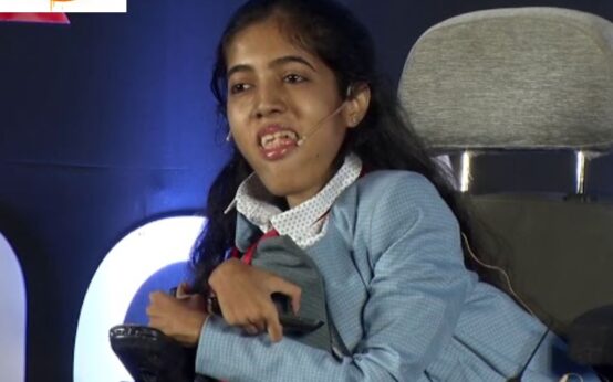 Trending: Internet in tears watching how a specially-abled girl smiles as her friends play