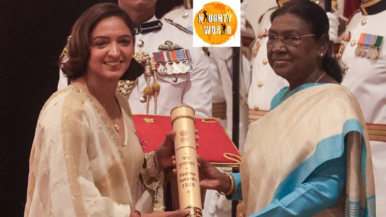 Harmanpreet Kaur stuns in a traditional attire while receiving the Padma Shri award