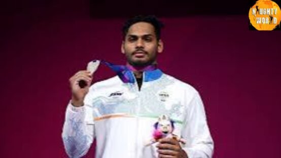 Like father, like son Valluri Ajaya Babu shines with CWG silver.
