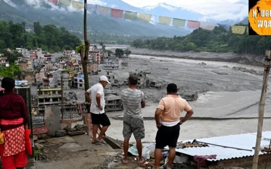 Nepal issues fresh flood alert as death toll surpasses 900.