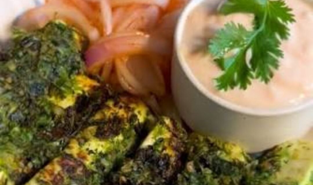 Spicy Paneer Thecha A protein-packed snack for weight loss.