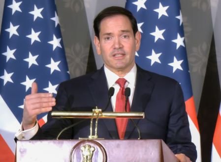 Rubio warns nations against assisting Iran.